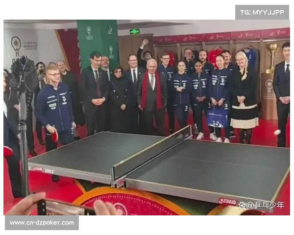 马克龙在成都混团世界杯交流环节亲切称呼孙颖莎为“莎莎” 马克龙在成都混团世界杯交流环节亲切称呼孙颖莎为“莎莎”